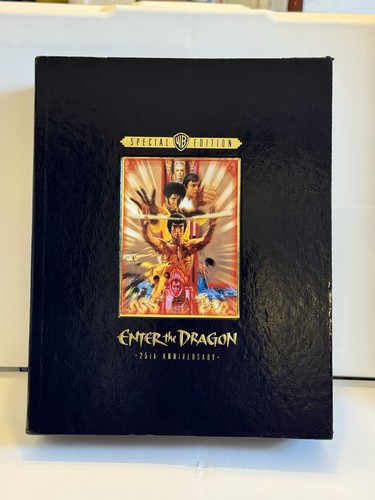 Enter The Dragon 25th Anniversary Special Edition VHS/ CD Set Complete Bruce Lee - Imagen 2 de 19