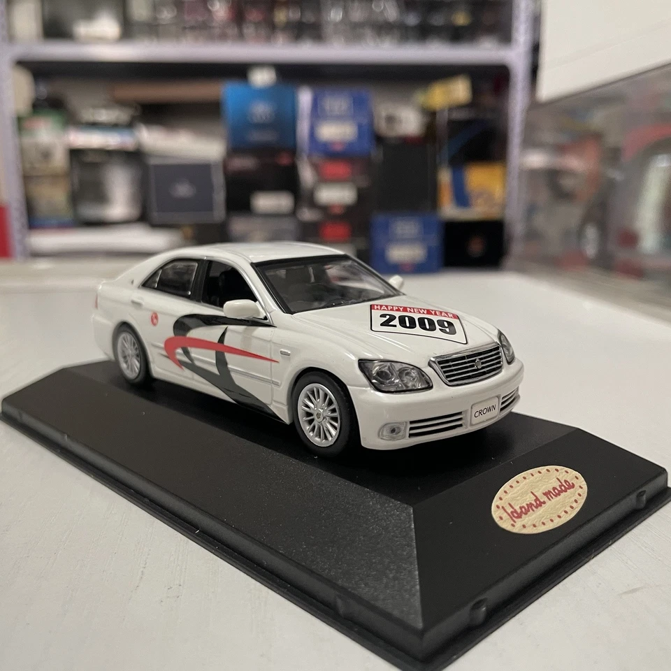 1:43 JC kyosho Toyota Crown 11ª generación S180 2005 modelo coche blanco  Foto 4 de 4