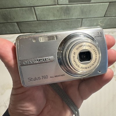 Olympus Stylus 760 Digital Camera Silver 2.5'' TFT Display 7.1MP 3x Optical Zoom