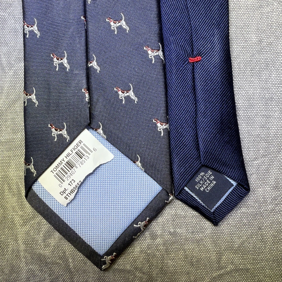 Tommy Hilfiger 领带海军蓝狗印花图案 100% 真丝领带 — 第 4/4 张图片