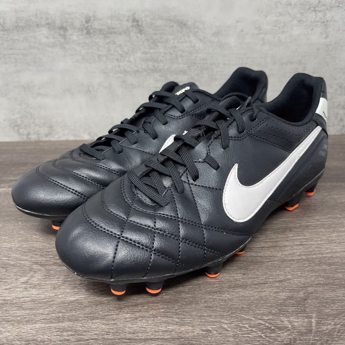 Nike Tiempo Natural 4 FG Soccer Cleats Mens 9.5 Black White 454318