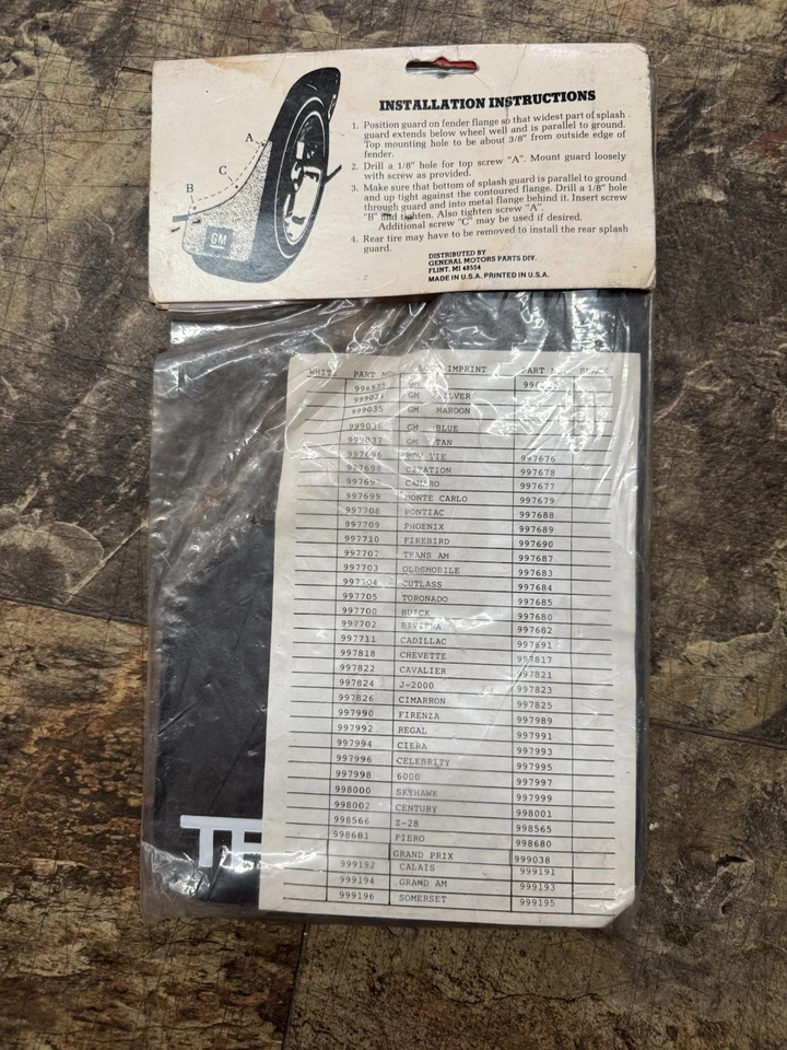 NOS 1982 - 92 庞蒂亚克 Firebird Trans Am 防溅护泥板 2 件套原始设备制造商通用 — 第 2/2 张图片