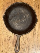 Vintage Cast Iron Skillet #5 Two Pour Spouts 8 1/8”