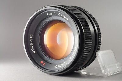 Near Mint Contax Carl Zeiss Planar T* 50mm F/1.4 AEJ Lens