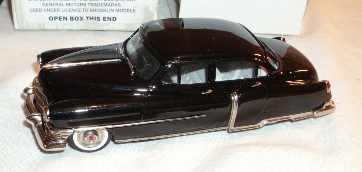 BROOKLIN MODELS 1952 CADILLAC SERIES 62 DIE CAST MODEL TOY 1:43