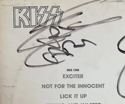 kiss Lick It Up album Signed Paul Stanley Gene Simmons Eric Carr