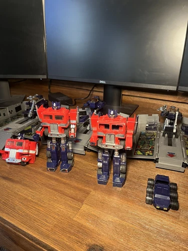 Huge G1 Optimus Prime Lot, Nice!!