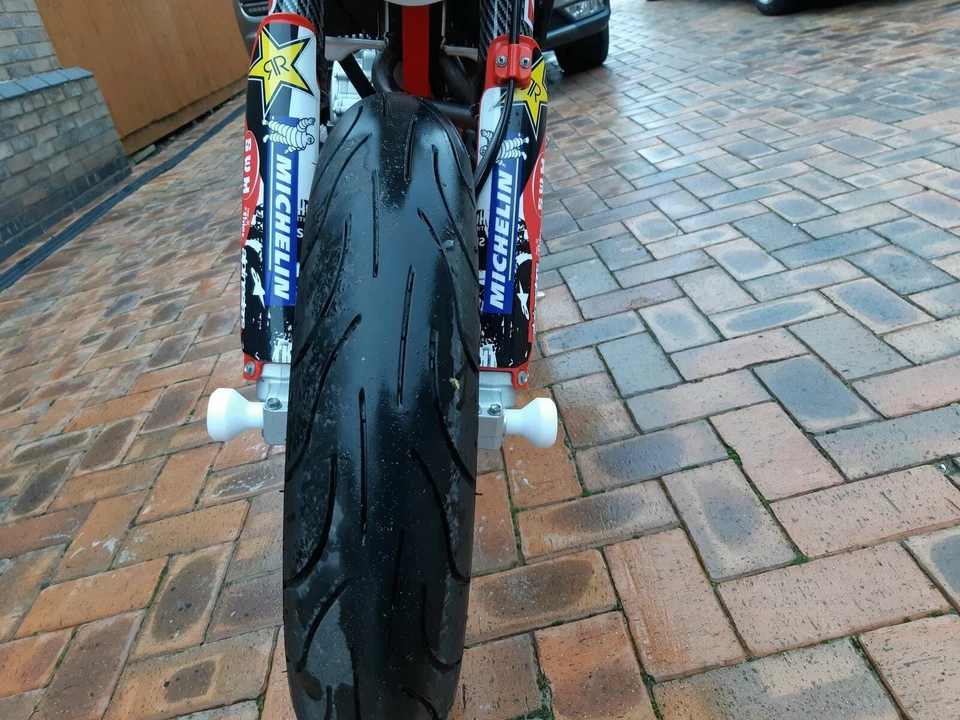 SWM SM500R 2017-2020 CRASH MUSHROOM FRONT & REAR AXLE SLIDERS PROTECTORS S9ZJ - Image 3 of 4