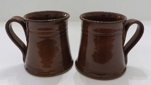 2001 Jugtown Ware Pottery - Set of 2 Brown Mugs North Carolina