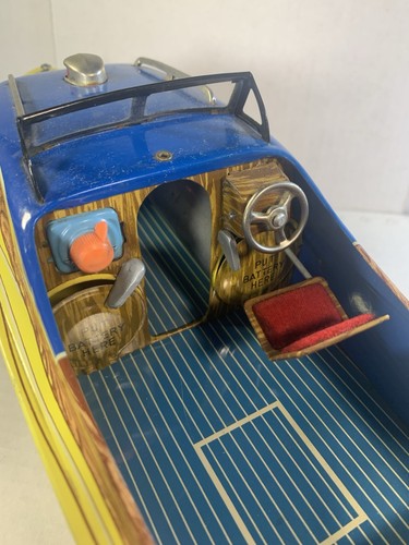 Vintage 1950’s Battery Operated Metal Cabin Cruiser Boat W/Original Box - Picture 9 of 24