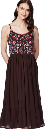 VETEMENTS Bodycon midi prendisole ricamato spalline marrone floreale rosso