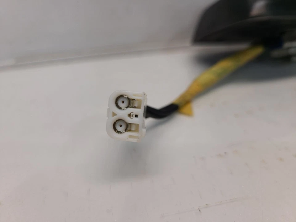 Antena de techo Toyota Venza 2010 - solo base *negro texturizado* Foto 3 de 4