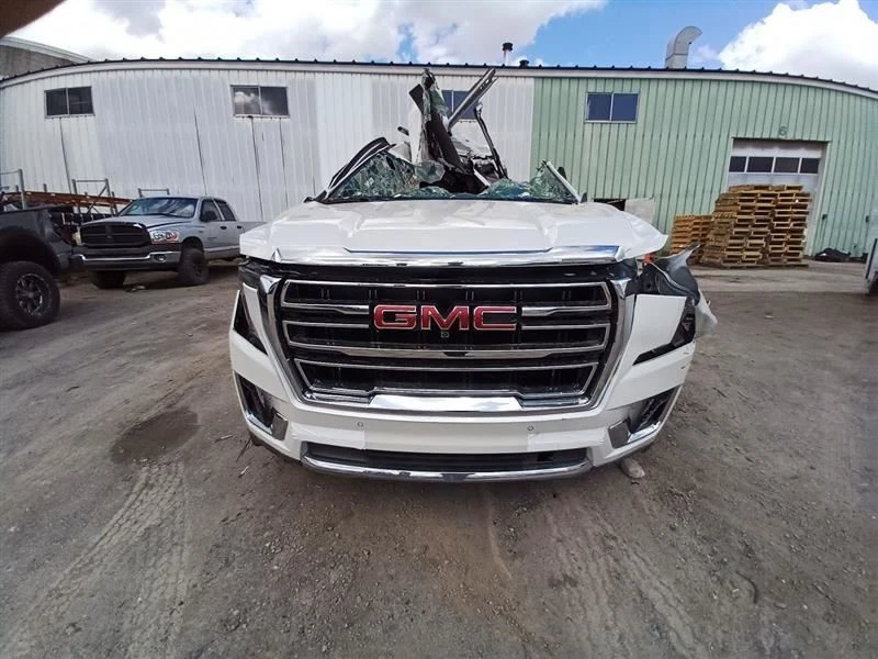 GM 85613156 AC Compressor from 2023 GMC Yukon 10600994 - Image 4 of 4