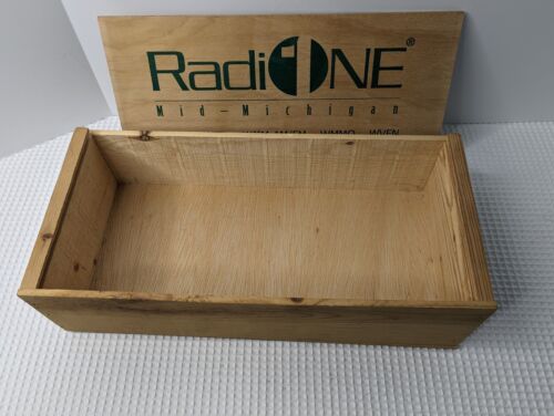 Wooden Advertising Sliding Lid Box Vintage Mid-Michigan Radio Stations RadiOne - Picture 7 of 11