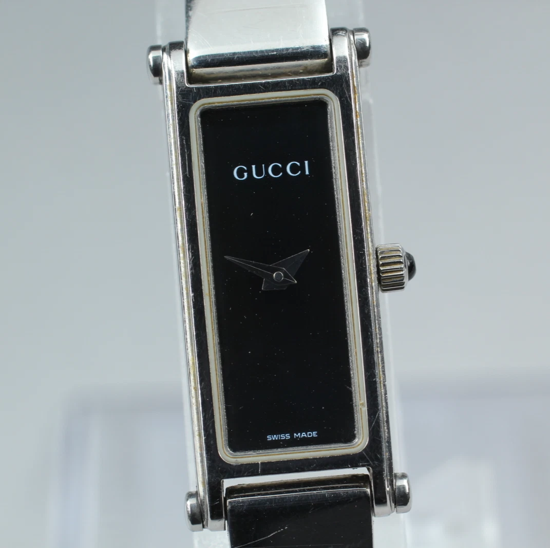 [Presque comme neuve] Montre FEMME GUCCI 1500L cadran noir argenté rectangle quartz JAPON