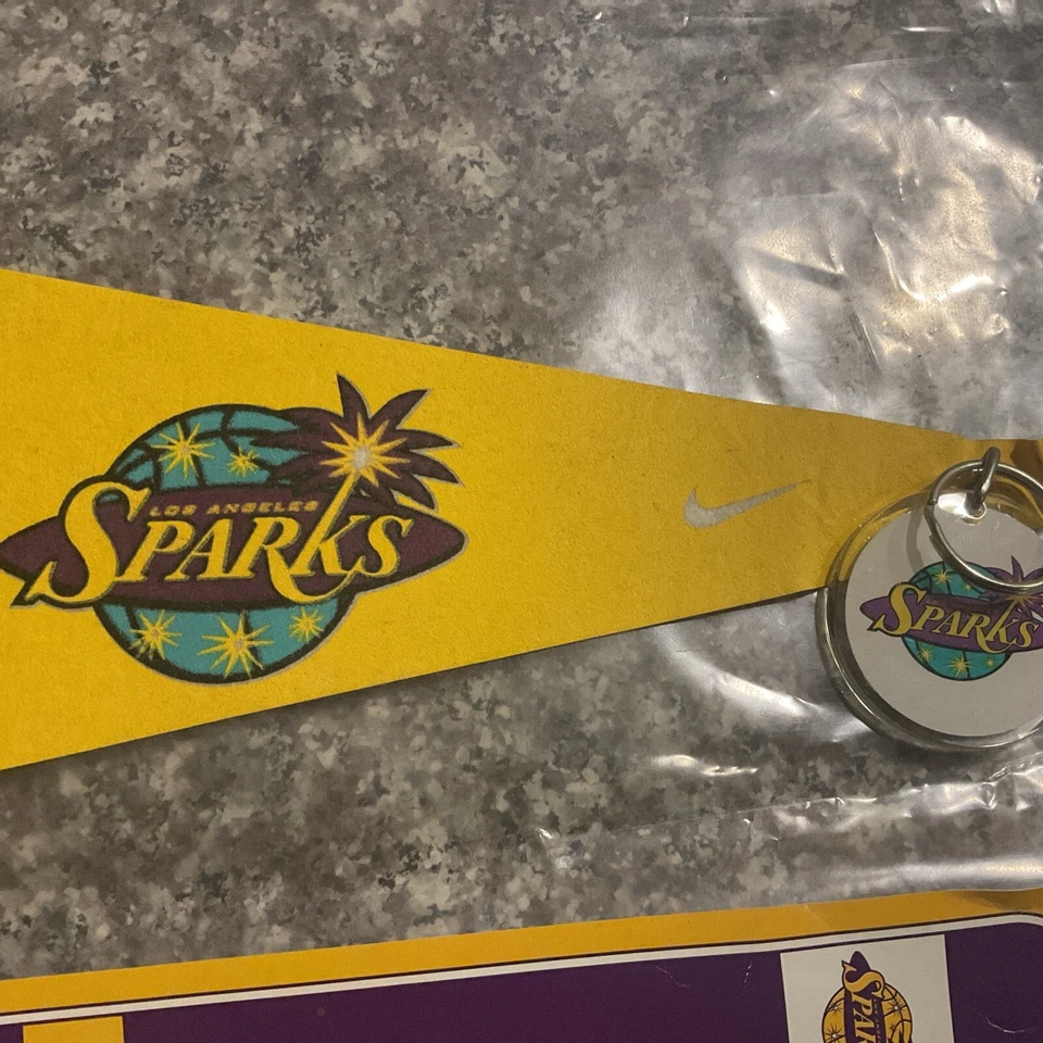 L. A. Sparks Autographed Memorabilia W/ Mini Banner & Key Chain. - Image 3 of 4