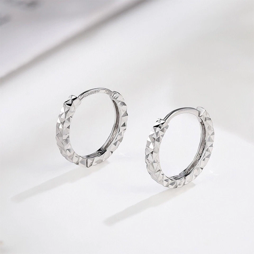 Pure Solid Platinum 950 Hoop Women Lucky Square Carved Star Earrings 1.3g - Image 4 of 4