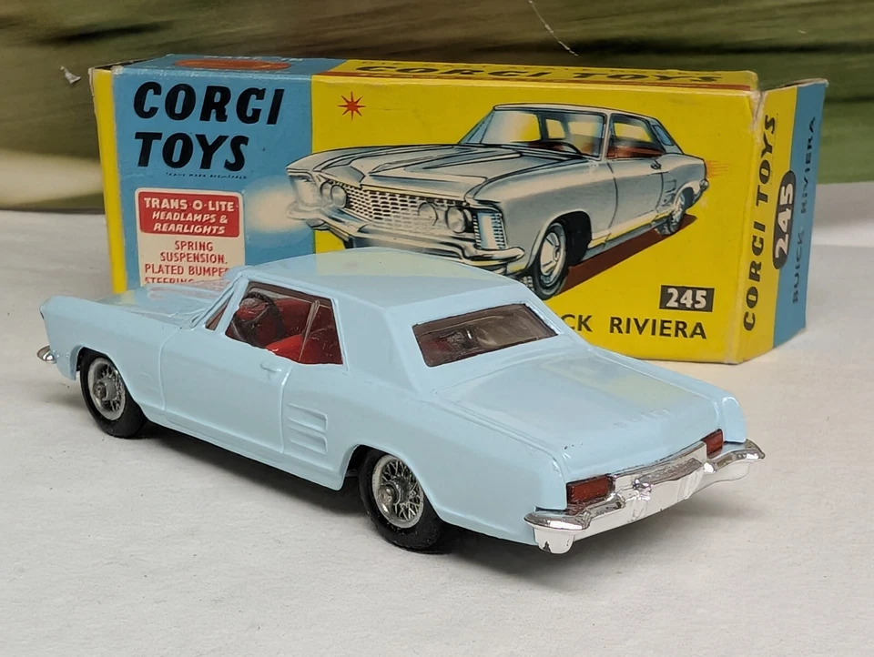 Corgi Toys 245 Buick Riviera Vintage original modelcar - Bild 4 von 4