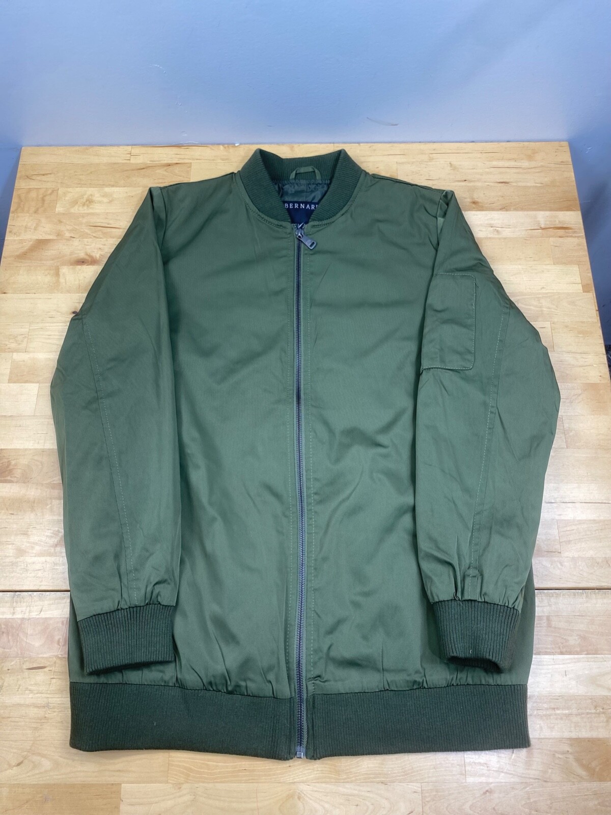 Bernardo Men's Green Bomber Jacket with Zip Pockets Size M #8104-image