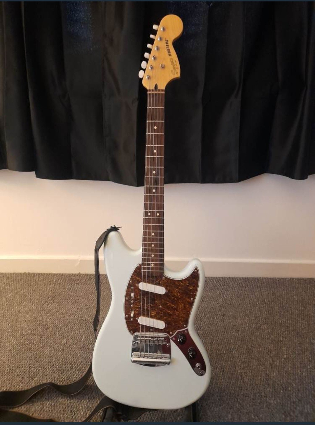 Squier Mustang Vintage Modified In Sonic Blue with Soft Case Electric Guitar