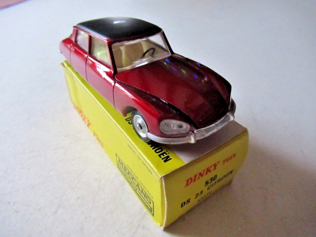 美品 仏製 DINKY TOYS CITROEN DS19 ミニカー 美品 仏製DINKY TOYS