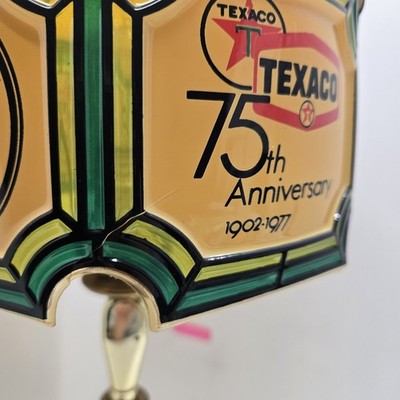 Vintage Unique 1977 TEXACO Lamp Stained Glass Style Table Light