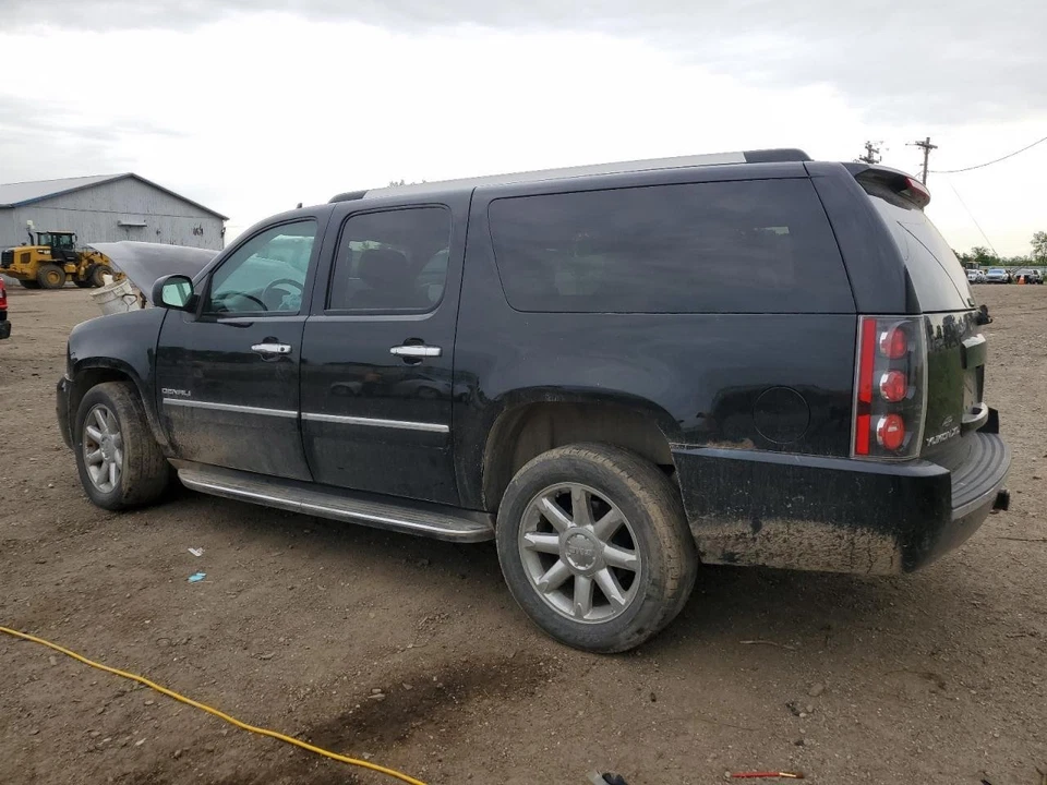 Used Front Left Door Assembly Front fits: 2014 Gmc Yukon xl 1500 Front Left Grad - Image 2 of 4