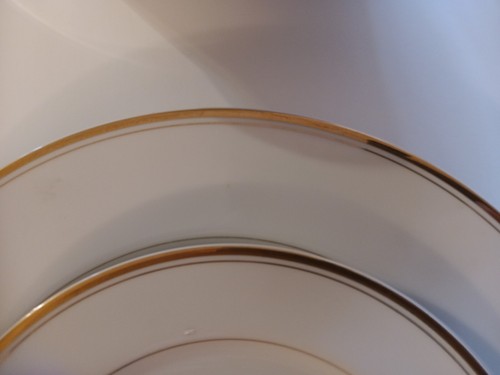 FOUR CROWN Fine China Dinnerware SET FREE Shipping - Picture 5 of 7