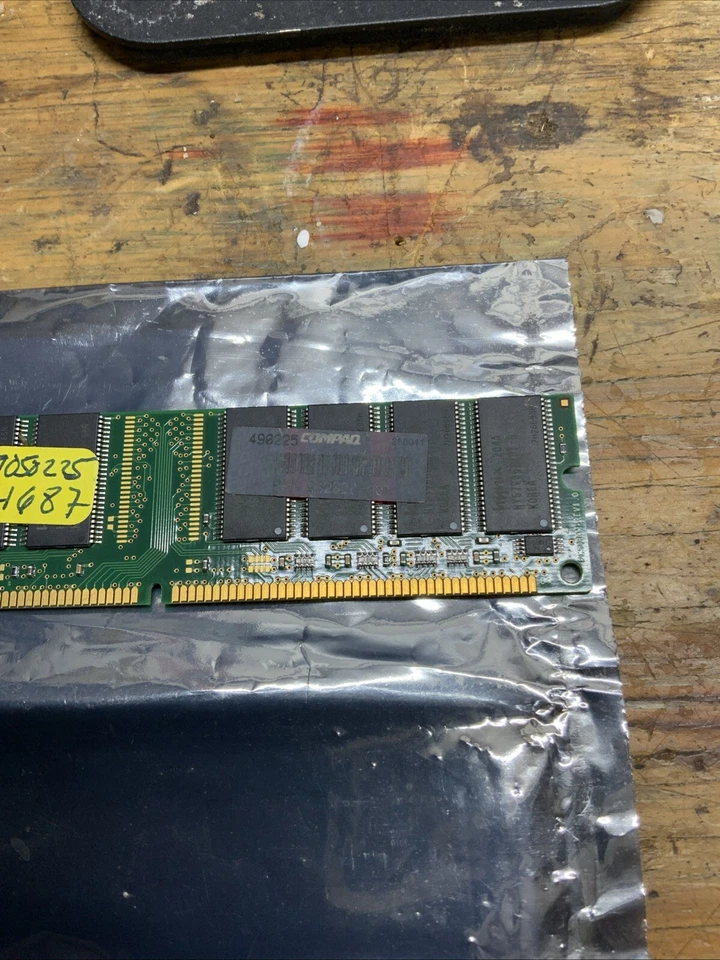 Memory, pc133u-333-542 hym72v64636bt8-h aa 512mb sync 133mhz cl3, 232628-001 - Image 3 of 4