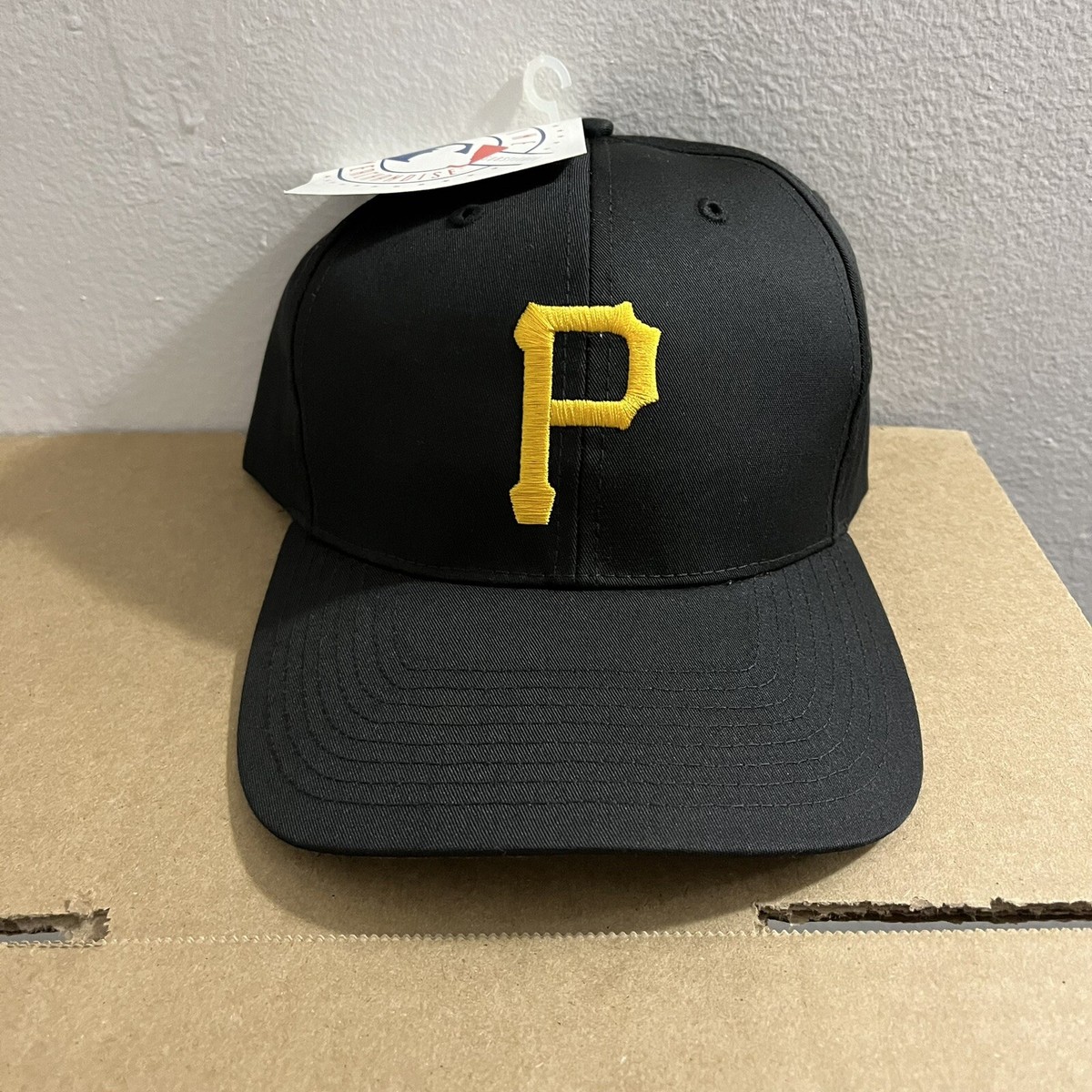 ウェア VINTAGE 90s MLB PITTSBURGH PIRATES Vintage 1990s Pittsburgh Pirates MLB Majestic Windbreaker