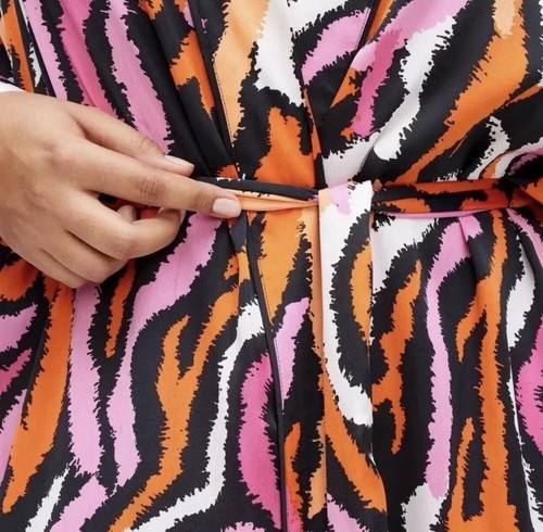 Diane von Furstenberg for Target Women's Satin Disco Zebra XS Robe Pink DVF - Picture 5 of 12