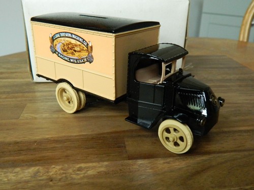 ERTL 1926 Mack AC Bulldog J.J. Case Die-Cast Bank - 1:38 Scale - Picture 2 of 6