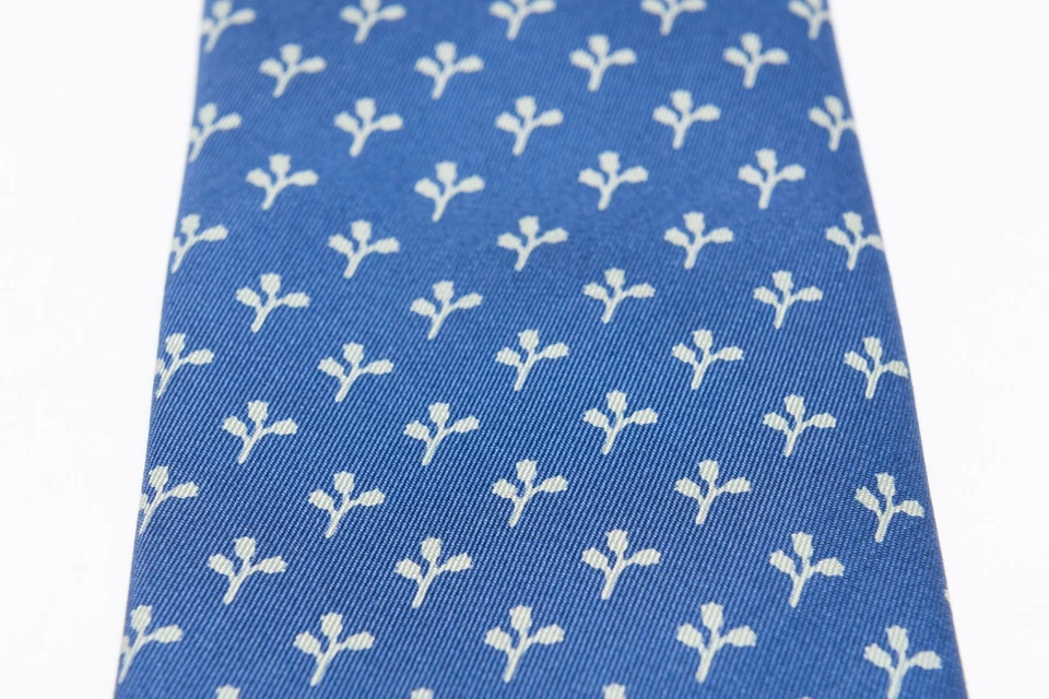 Chanel Paris Vintage Silk Necktie Blue & White Floral Tie 56.5 x 3.3 - Image 2 of 4