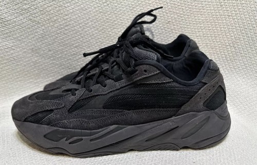 Scarpe da ginnastica Adidas Yeezy Boost 700 V2 Vanta nere taglia 10 - Foto 11 di 18