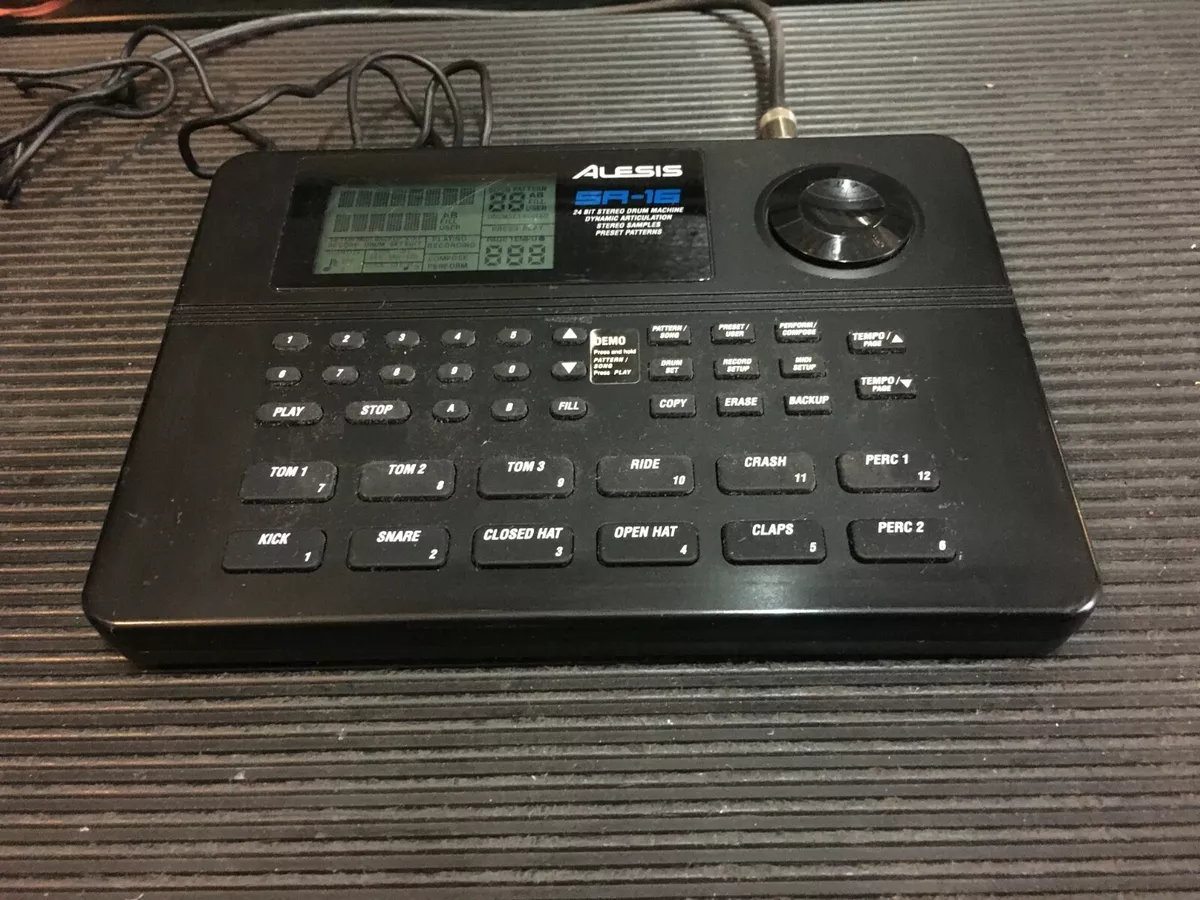ALESIS SR16 SR 16 PORTABLE PRO DRUM MACHINE SR 16 used ARMENS