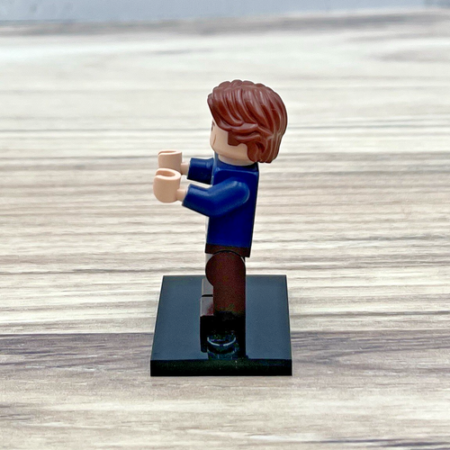 LEGO Star Wars: Han Solo, Dark Brown Legs, Dark Blue Jacket, Wavy Hair (sw0879) - Picture 2 of 4