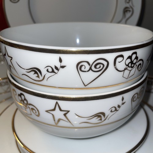 JC Penny Home Collection Holiday Wishes Porcelain Dinnerware 10 Pieces - Picture 4 of 6