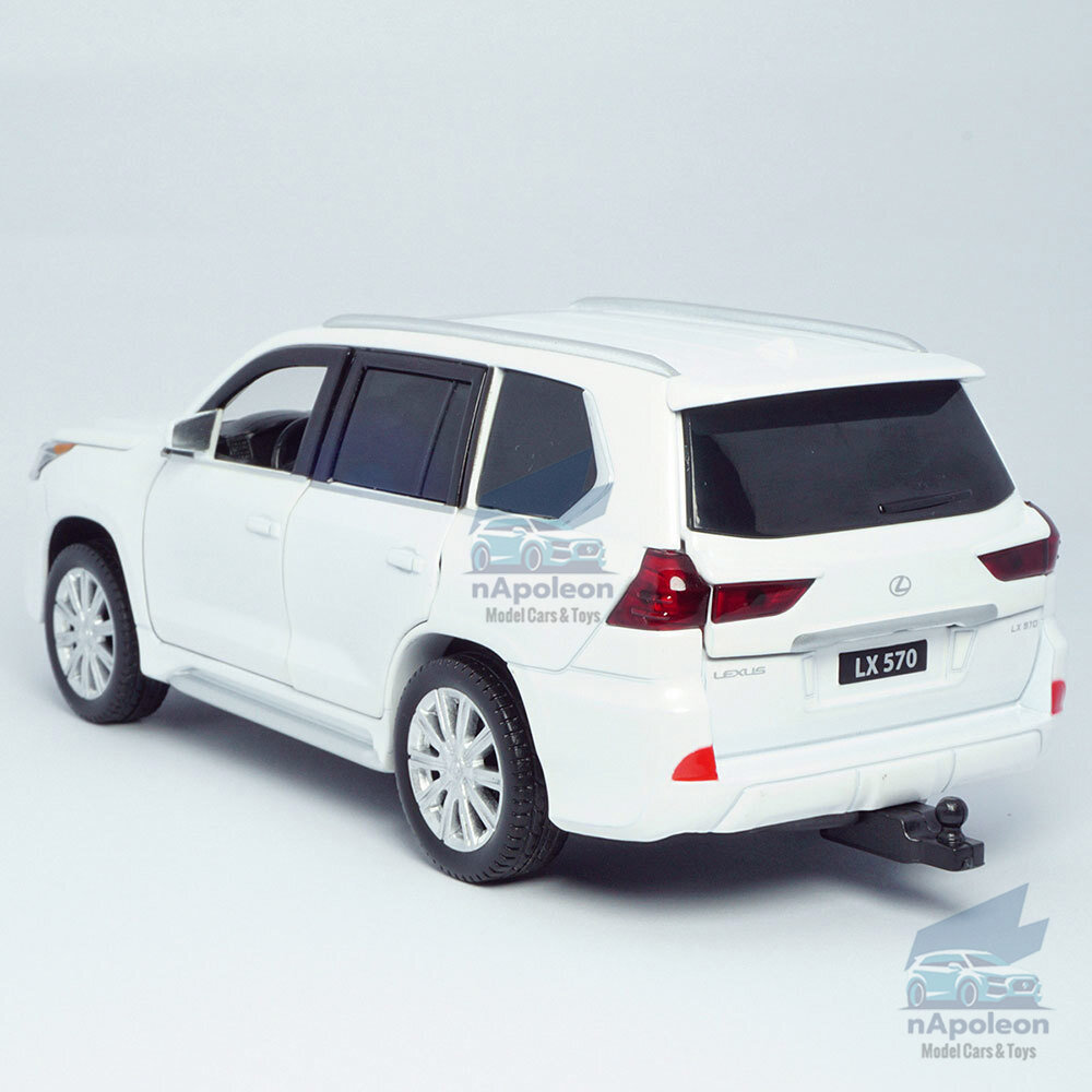 Lexus LX570 SUV 1:32 Model Car Diecast Toy Vehicle Collection Kids