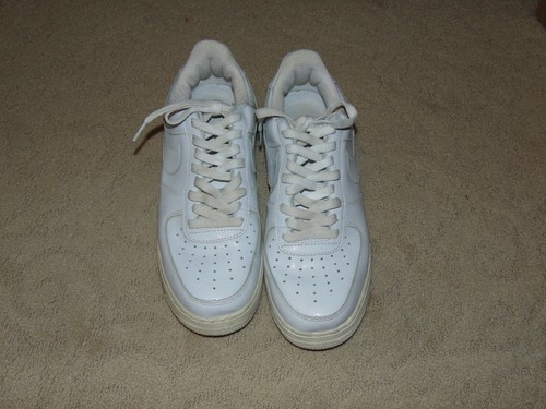 NIKE AIR FORCE 1 "SHEED" LOW - WHITE/WHITE METALLIC SILVER - SIZE 9.5 - Picture 2 of 7