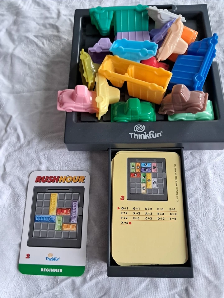 ThinkFun Rush Hour Strategiespiel (763016) - Bild 3 von 3