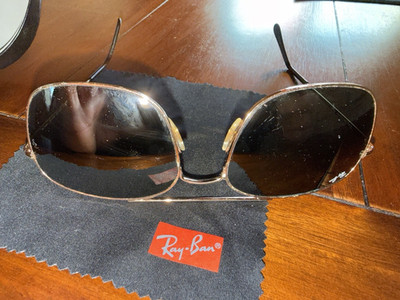 Ray-Ban Herren Sonnenbrille Flieger Metall Gold mit grünen getönten Gläsern