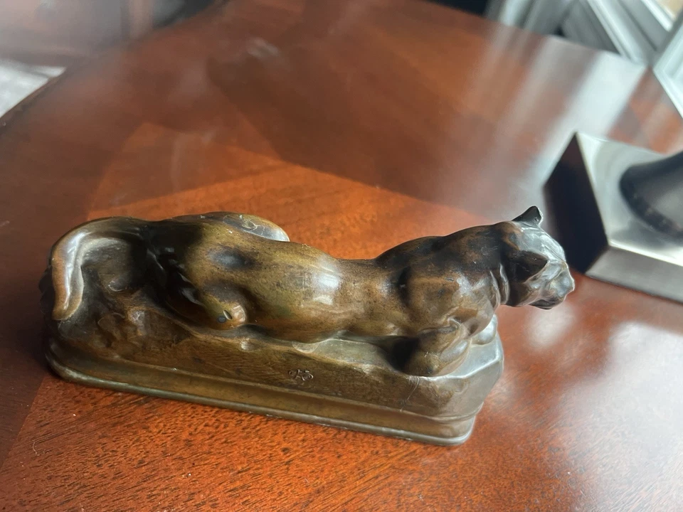 Antiguo de principios del siglo XX. Pantera de bronce francesa puma gato escultura artista BARIE Foto 3 de 4