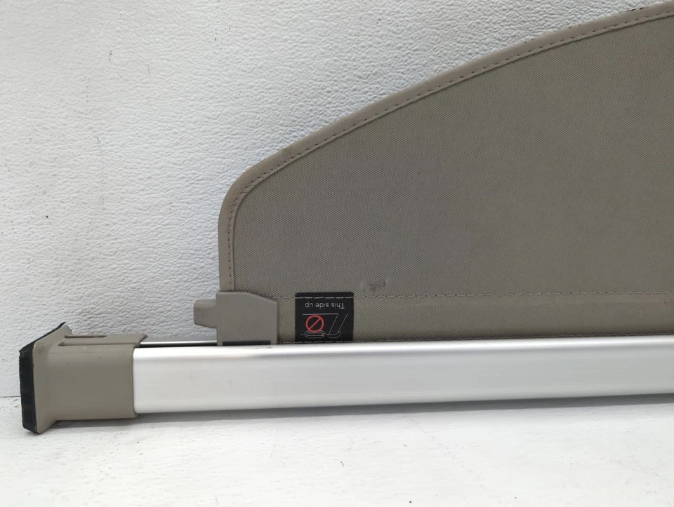 Capa traseira de carga 2013 Nissan Rogue armazenamento sombra retrátil RO0LR - Imagem 2 de 4