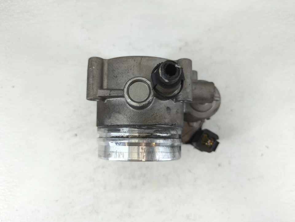 BMW 535i 2008-2010 carrocería del acelerador H80WK Foto 3 de 4