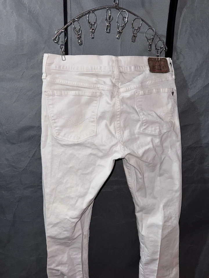 VTG GUESS White 1981 Men’s 34x30 Good Condition Small Stain See Photos - Image 2 of 4