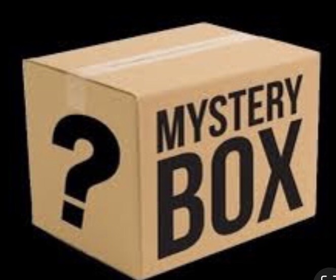 Mystery Reseller Box | Mens | Womens | Nike | Adidas | Dr  display picture 1