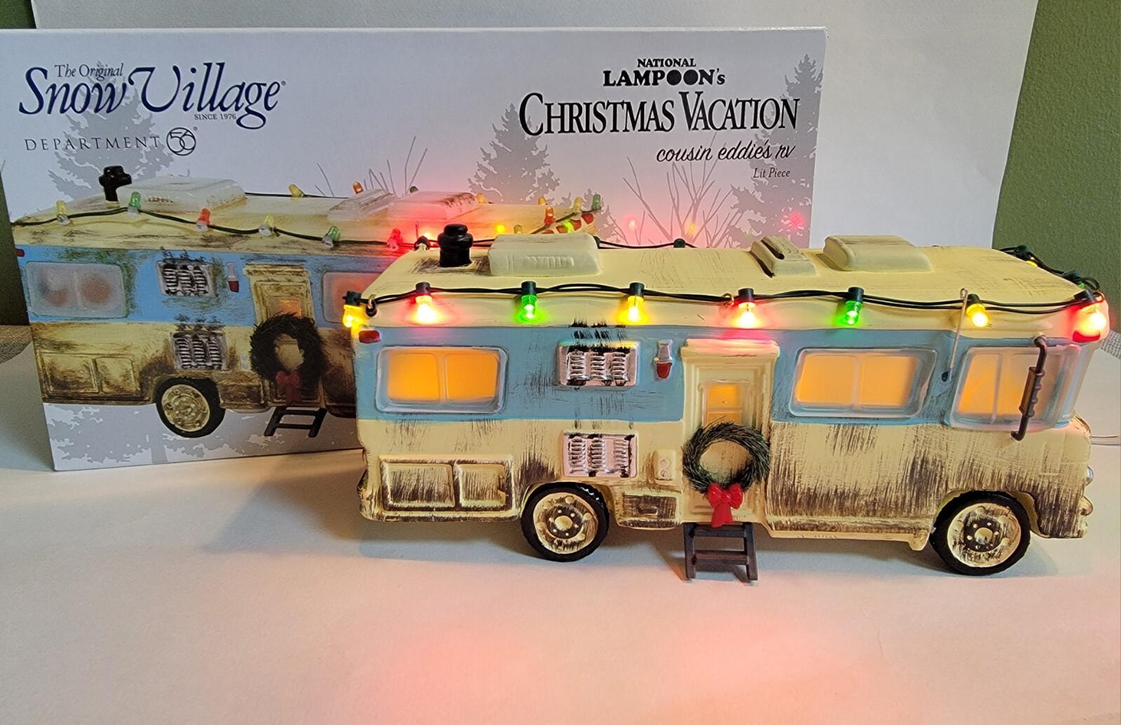 Dept. 56 Snow Village Christmas Vacation Cousin Eddies RV Lit Piece