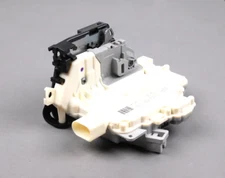 VW Tiguan 5N door lock rear right 3C4839016B