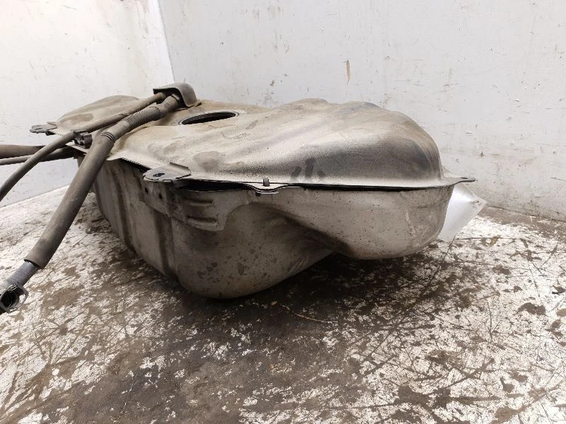 03-05 TOYOTA ECHO 1.5L FWD AT GAS FUEL TANK  - Image 4 of 4