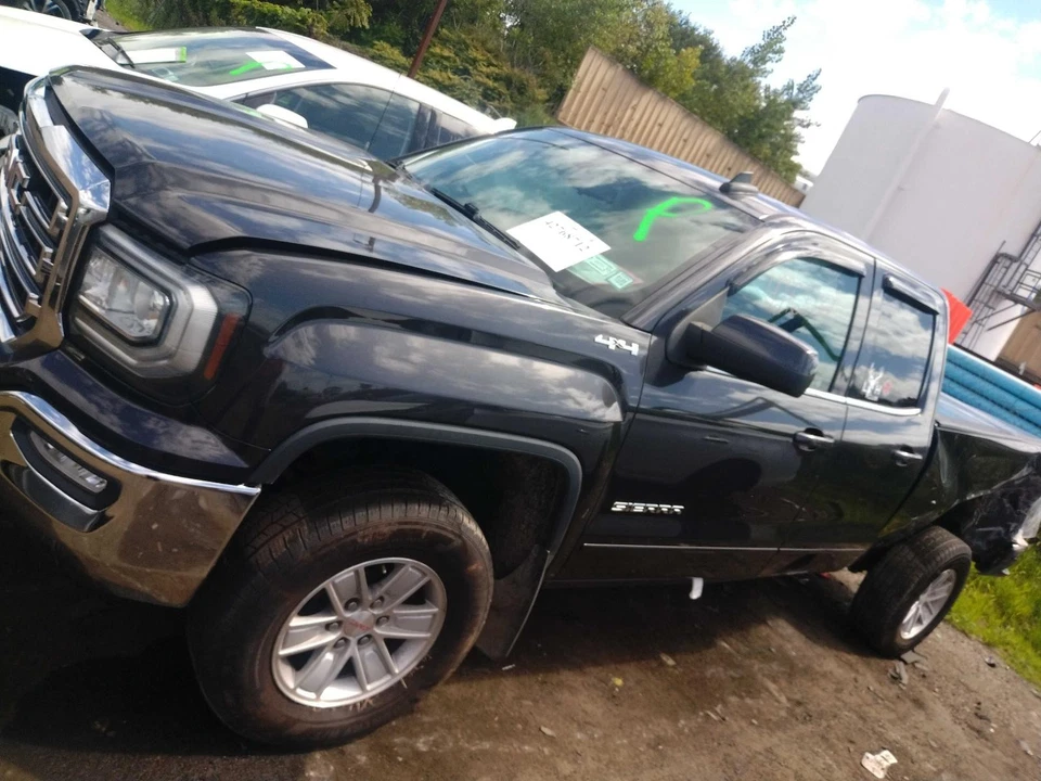 二手连帽适合:2016 Gmc Sierra 1500 皮卡 A 级 — 第 2/4 张图片